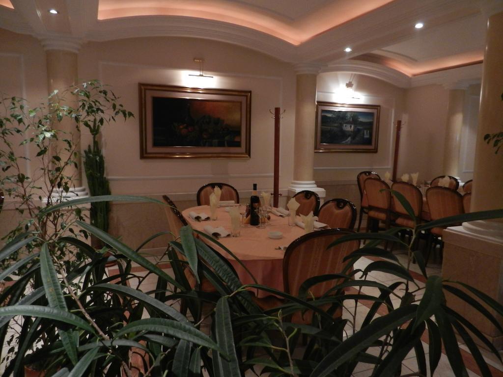 Guesthouse Ellite Požarevac Extérieur photo